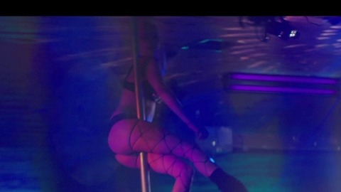 Pic: Kelly Pittman in Bare