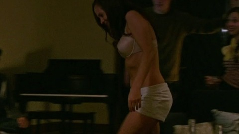 Pic: Melanie Zanetti in The Leisure Class