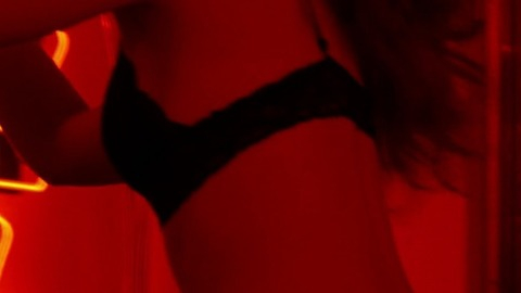 Pic: Isobel Arnberg in Buttercup Bill