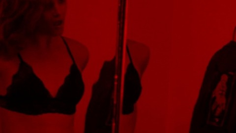 Pic: Isobel Arnberg in Buttercup Bill