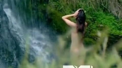 Pic: Poppy Drayton in The Shannara Chronicles