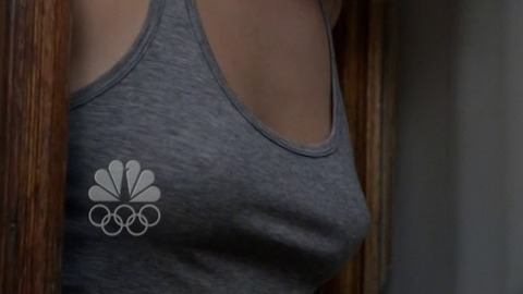 Pic: Jennifer Lopez in Shades of Blue