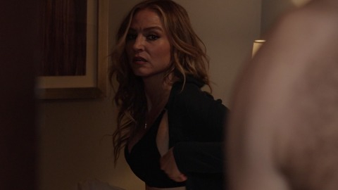 Pic: Drea de Matteo in Shades of Blue