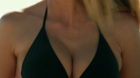 Pic: Teresa Palmer in The Choice (2016)