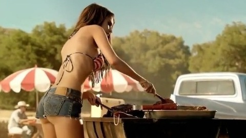 Pic: Emily Ratajkowski in Carl's Jr. Emily Ratajkowski & Sara Jean Underwood Commercial