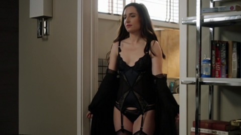 Pic: Zoe Lister-Jones in Life in Pieces