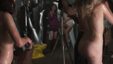 Pic: Alex Van Zeelandt in Vinyl