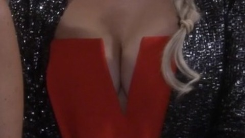 Pic: Jodie Sweetin in Fuller House (2016-2017)