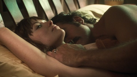 Pic: Olivia Wilde in Vinyl