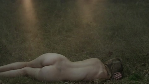 Pic: Margot Lourdet in Naked