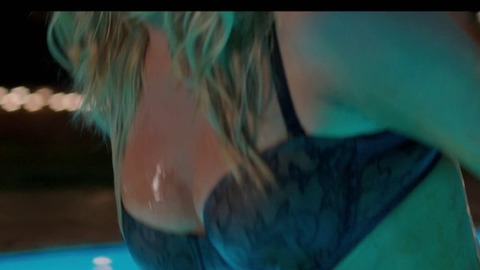 Pic: Amy Poehler in Sisters (2015)