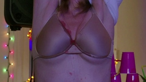 Pic: Samantha Bee in Sisters