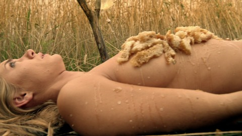 Pic: Jessica Sipos in Slasher