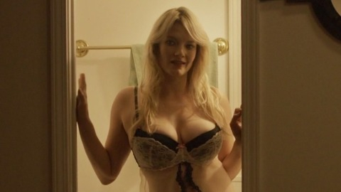 Pic: Kristin Slaysman in Little Sister