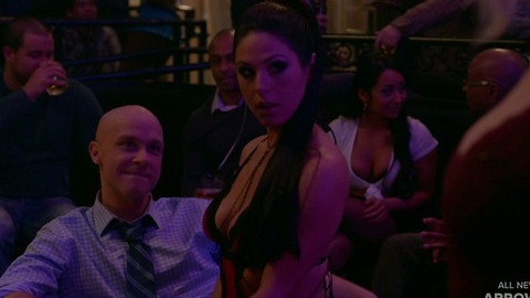 Pic: Cristina Rosato in iZombie