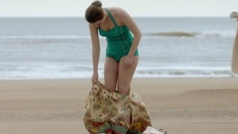 Pic: Saoirse Ronan in Brooklyn