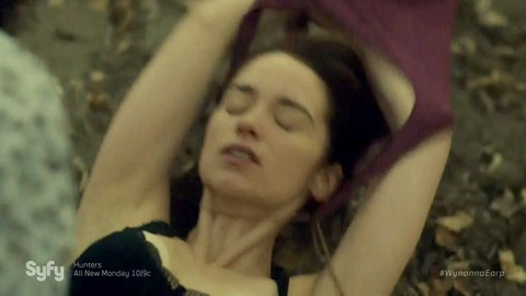 Pic: Melanie Scrofano in Wynonna Earp