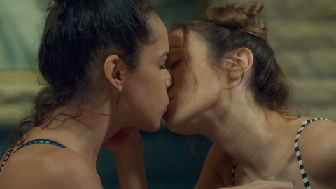 Pic: Dominique Provost-Chalkley in Wynonna Earp