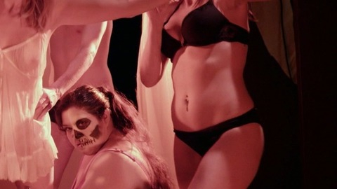 Pic: Sasha Snow in Boned