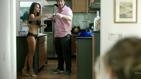 Pic: Weronika Rosati in The Detour