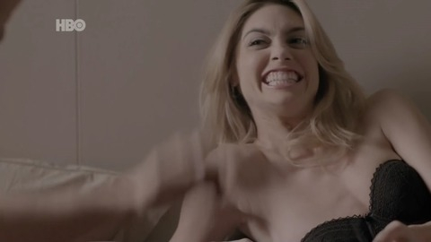 Pic: Juliana Schalch in O Negócio