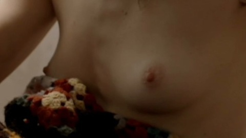 Pic: Juliana Schalch in O Negócio