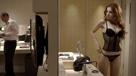 Pic: Michelle Batista in O Negócio