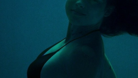 Pic: Teresa Palmer in Point Break