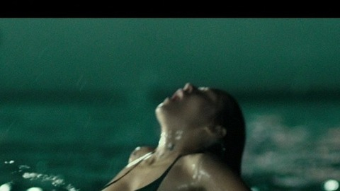 Pic: Teresa Palmer in Point Break