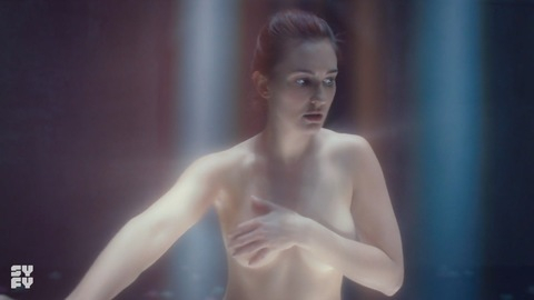 Pic: Katherine Barrell in Wynonna Earp (2016-2021)