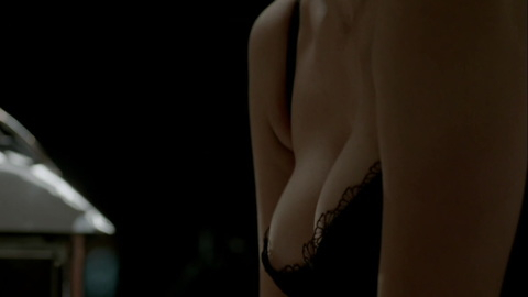 Pic: Rafaela Mandelli in O Negócio