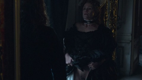 Pic: Marina Bouras in Satisfaction 1720