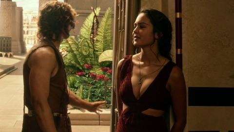 Pic: Courtney Eaton in Gods of Egypt