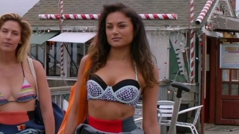 Pic: Christina Ochoa in Animal Kingdom