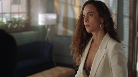 Pic: Alice Braga in Queen of the South