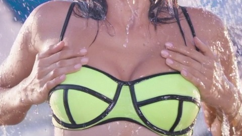 Pic: Mandana Karimi in Kya Kool Hain Hum 3