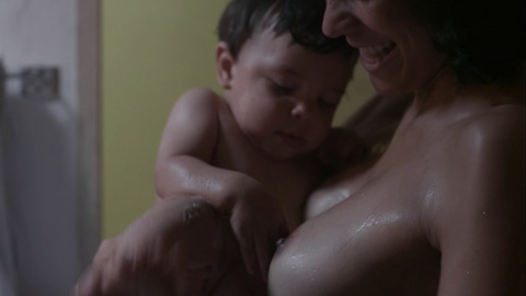 Pic: Samantha Castillo in Bad Hair