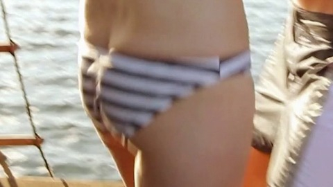 Pic: Julia Becker in Floating!