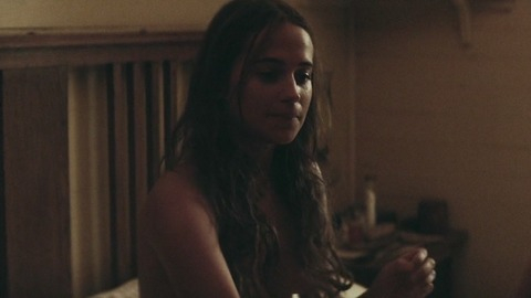 Pic: Alicia Vikander in The Light Between Oceans (2016)