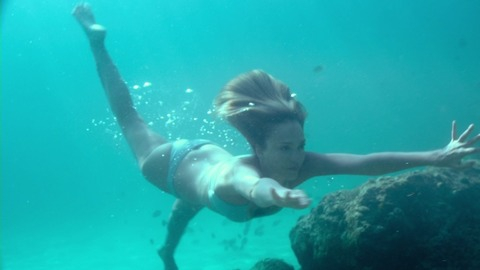 Pic: Jessica Alba in Mechanic: Resurrection