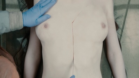Pic: Olwen Catherine Kelly in The Autopsy of Jane Doe