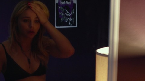 Pic: Chloë Grace Moretz in Brain on Fire (2016)