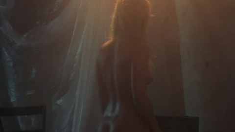 Pic: Susen Ermich in Masks