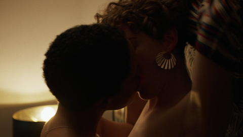 Pic: Kiersey Clemons in Easy