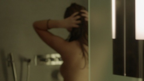 Pic: Stefanie Scott in I.T.