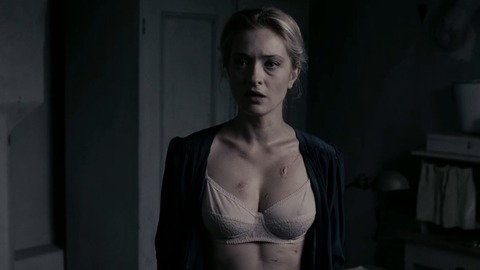 Pic: Carolina Crescentini in Max and Helene