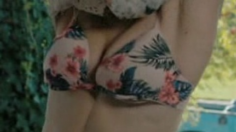 Pic: Tori Anderson in No Tomorrow