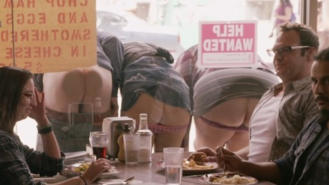 Pic: Arden Myrin in Shameless