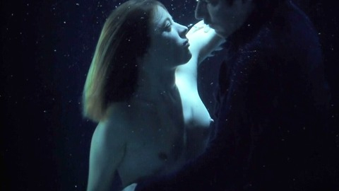 Pic: Sigrid Bouaziz in La ville bleue