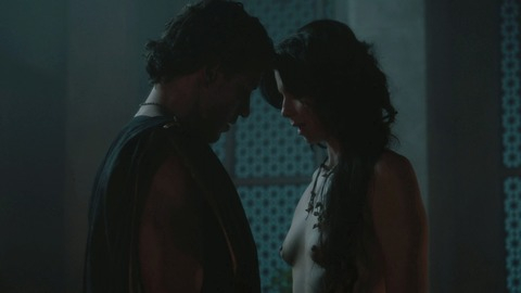 Pic: Genevieve Aitken in Roman Empire